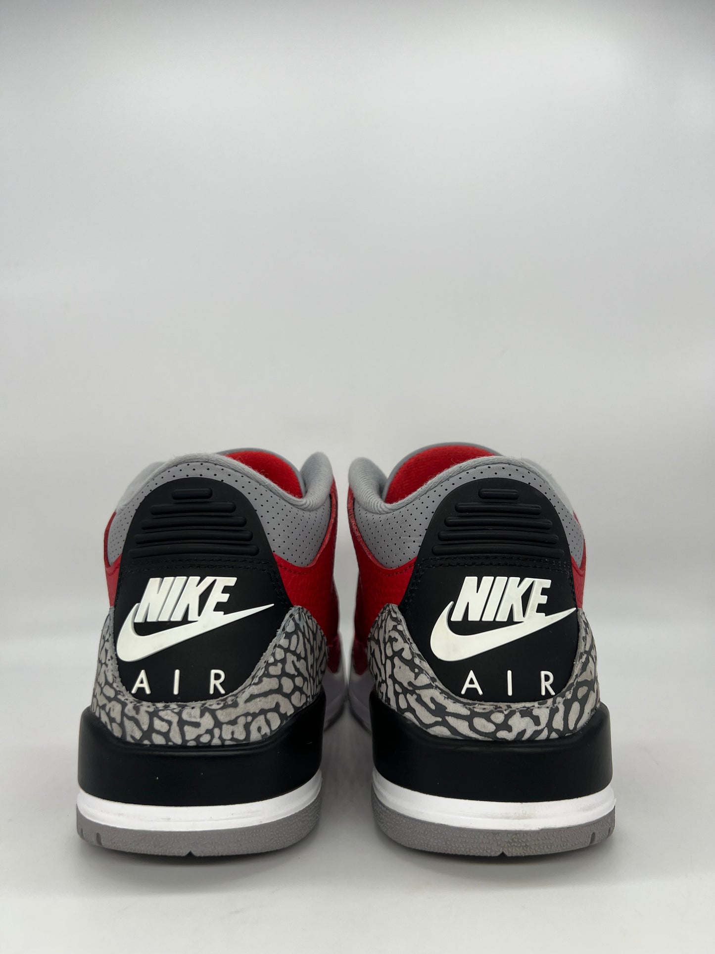 Jordan 3 Retro SE Unite Fire Red