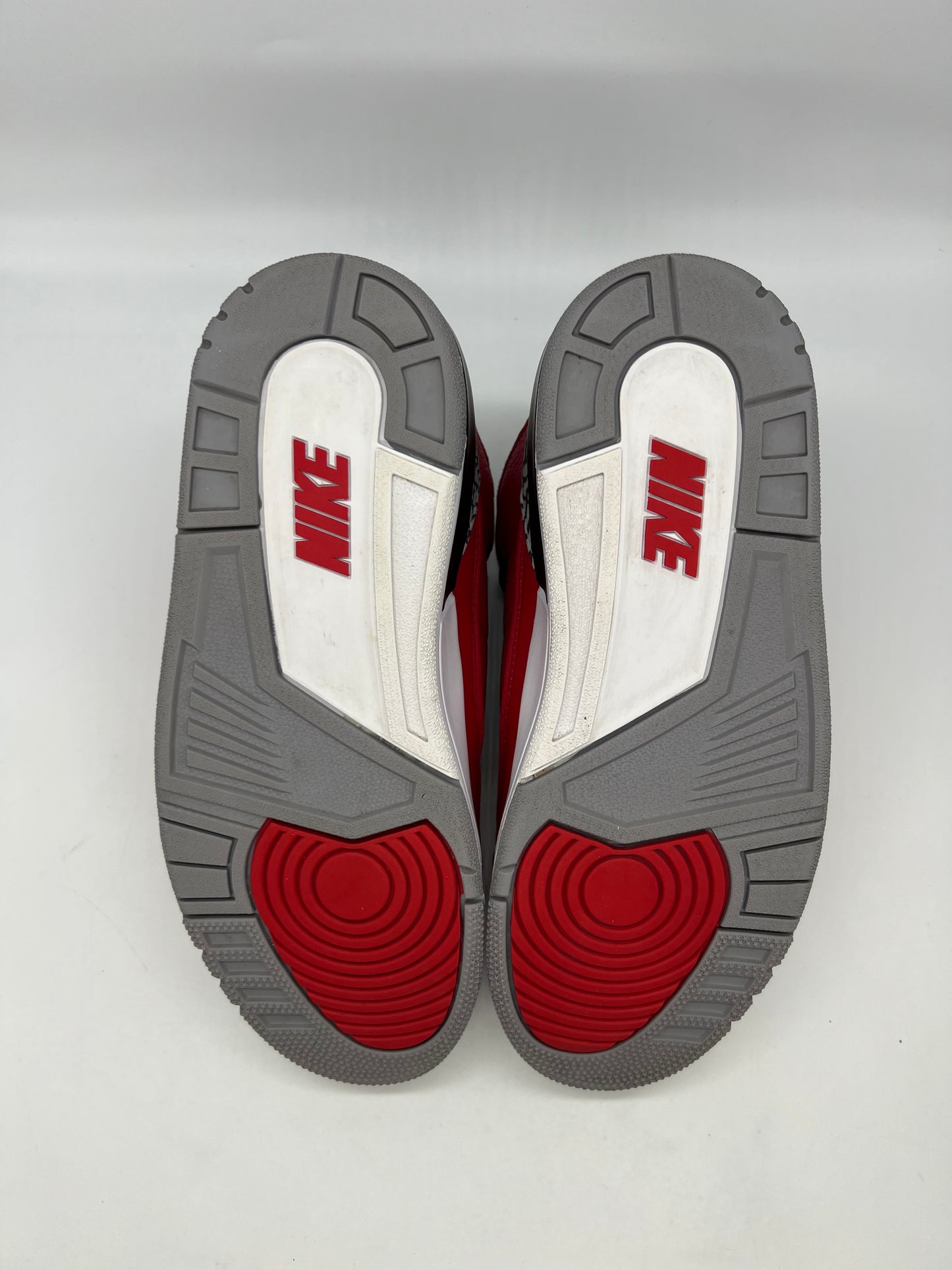 Jordan 3 Retro SE Unite Fire Red