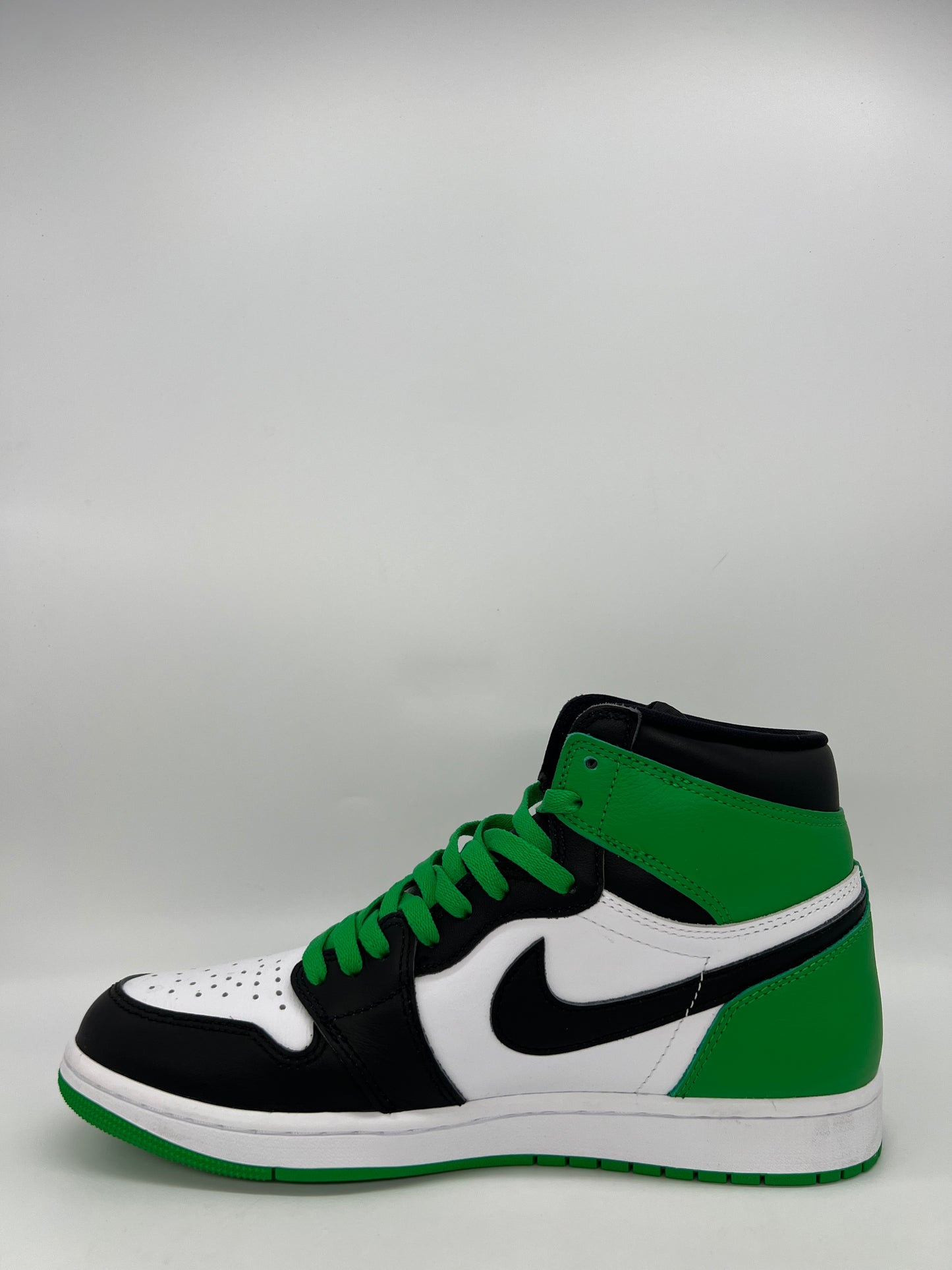 Jordan 1 Retro High OG Lucky Green