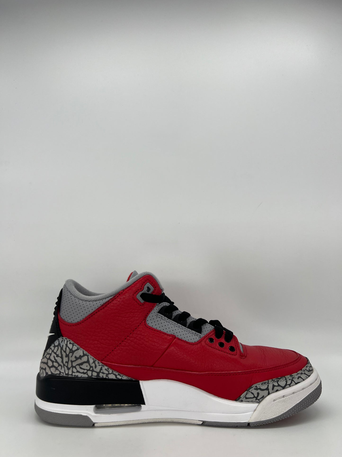 Jordan 3 Retro SE Unite Fire Red